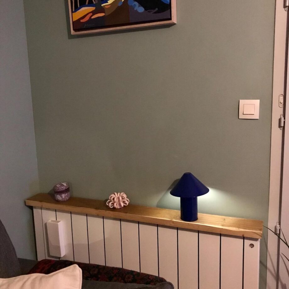 Étagère radiateur bois échafaudage recyclé – tablette sans perçage – fixation peu visible – style industriel – meuble fait main France
