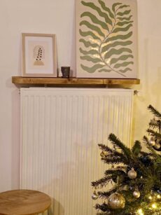 Étagère murale bois d’échafaudage | Tablette radiateur sans perçage | Étagère flottante rustique | Bois naturel | Rangement mural recyclé
