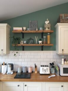 étagère  murale cuisine bois recyclé-rangements bocaux,épices,déco- profond 19,5 cm -étagère salon -équerres noires vernies-fait main France